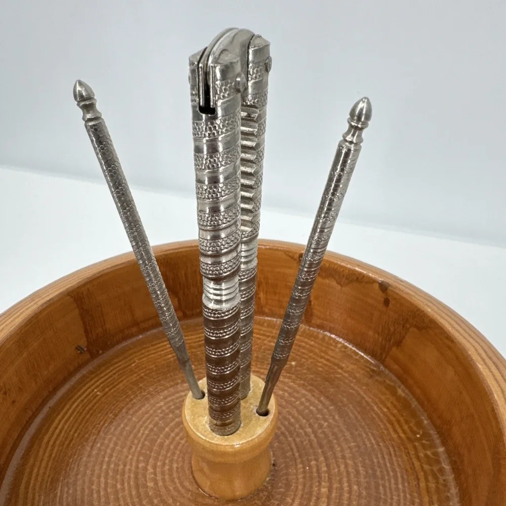 VTG Bark Nut Bowl Round Wood Mid-Century Modern 2‎ Picks 1 Nut Cracker Festive